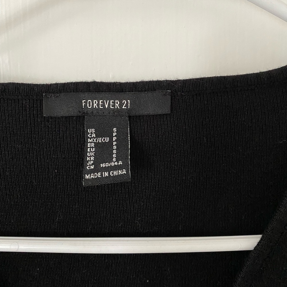 Black blouse with bubble sleeve